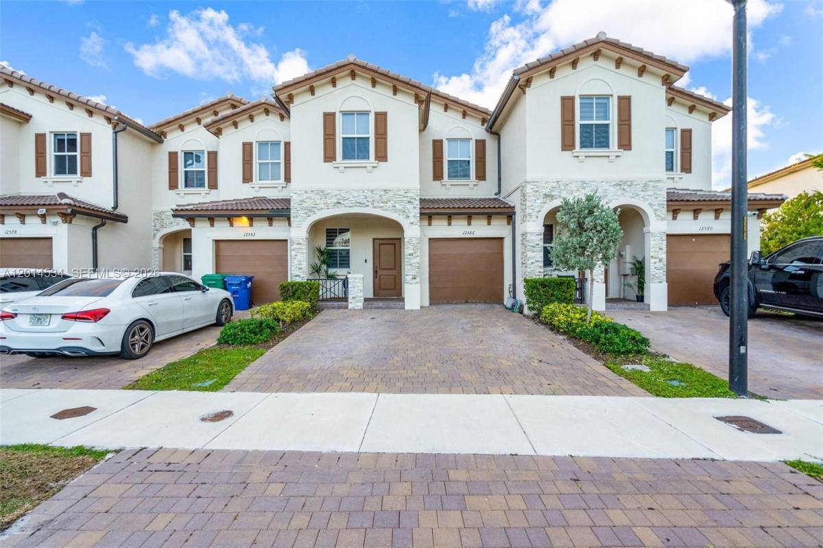Townhouse for rent at 12586 NW 22nd Place, Miami, FL 33167