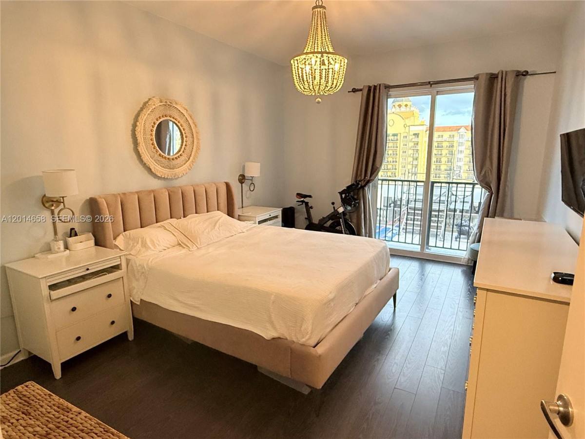 Apartment for rent at 10 Aragon Ave #702, Miami, FL 33134
