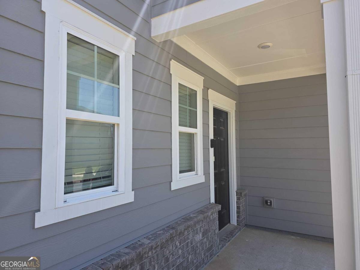 Townhouse for rent at 125 N Chesapeake Bay Dr, Locust Grove, GA 30248