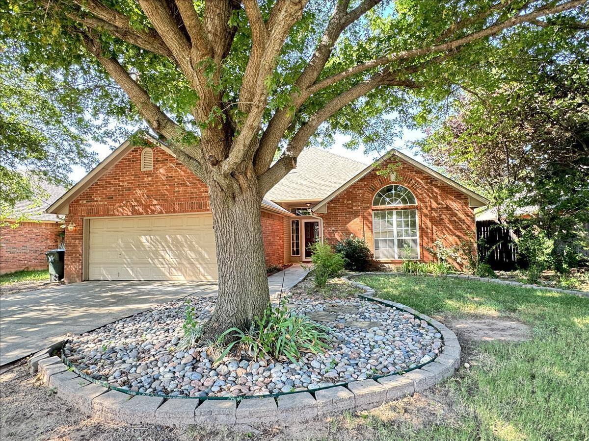House for rent at Cambridge, 4917 Baker St, Norman, OK 73072