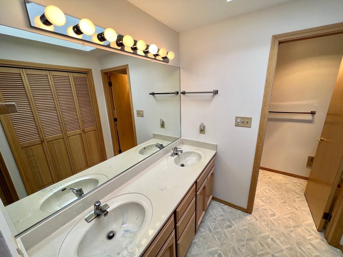 House for rent at Valley View Terrace, 1842 Garden Dr, Medford, OR 97504