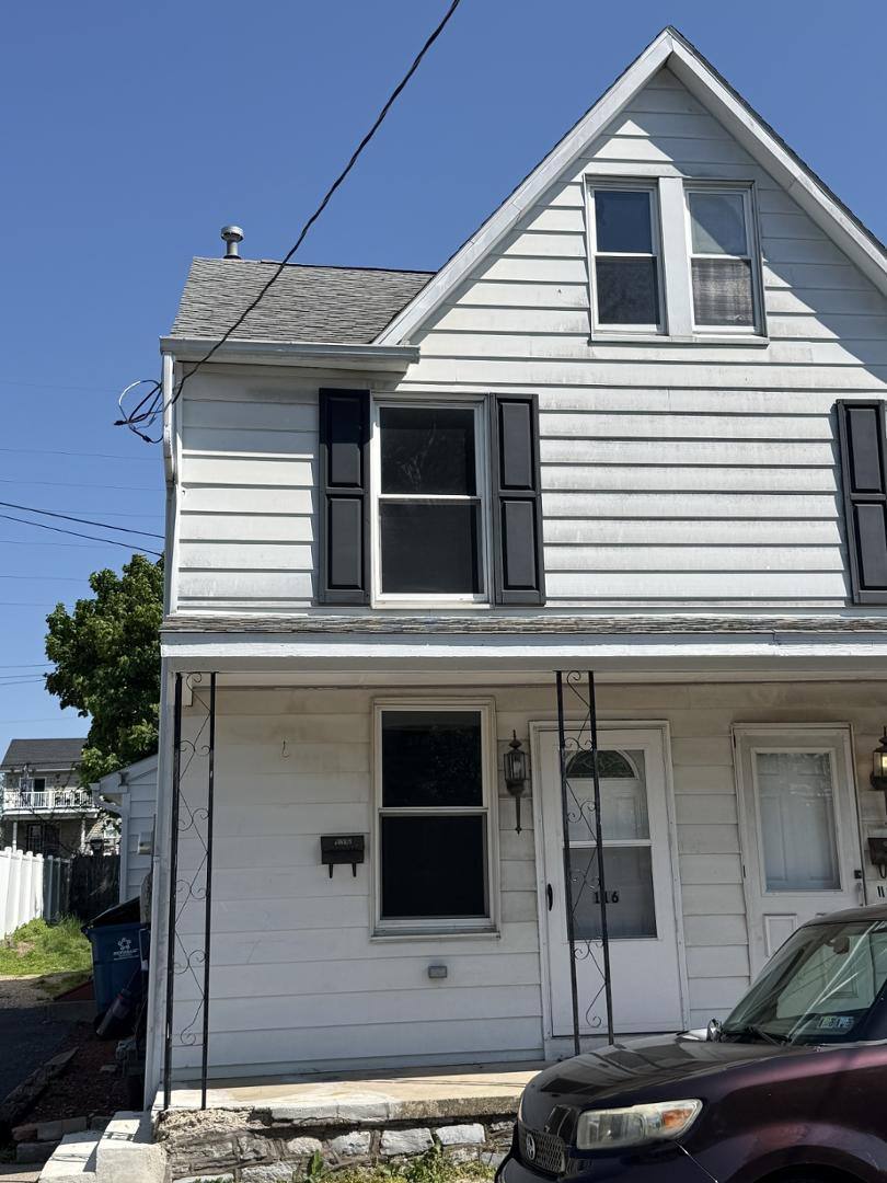 House for rent at 116E E 2nd St, Hummelstown, PA 17036
