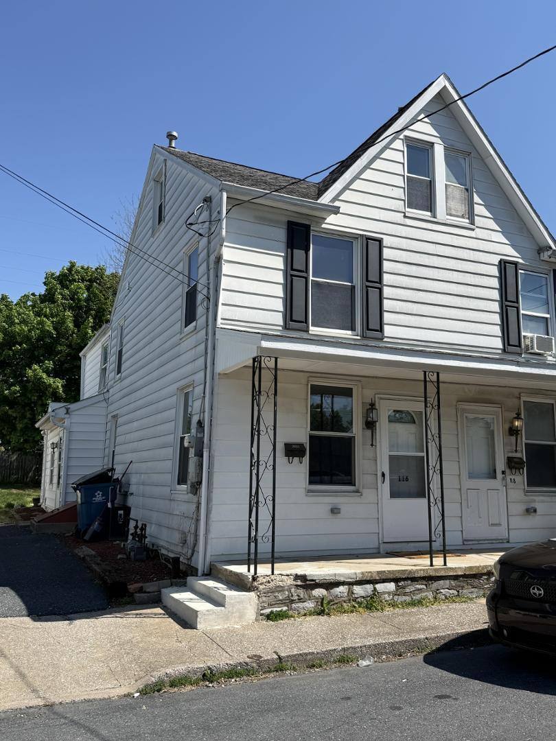 House for rent at 116E E 2nd St, Hummelstown, PA 17036
