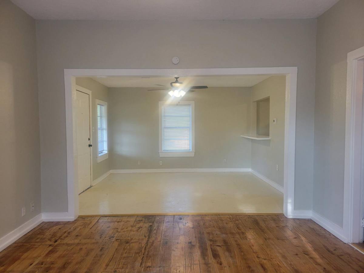 House for rent at 2526 3rd 1 2 Ave N, Texas City, TX 77590