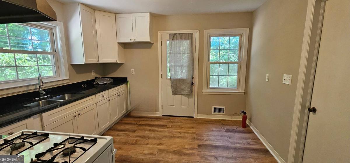 Apartment for rent at 488 Pomona Circle SW, Atlanta, GA 30315