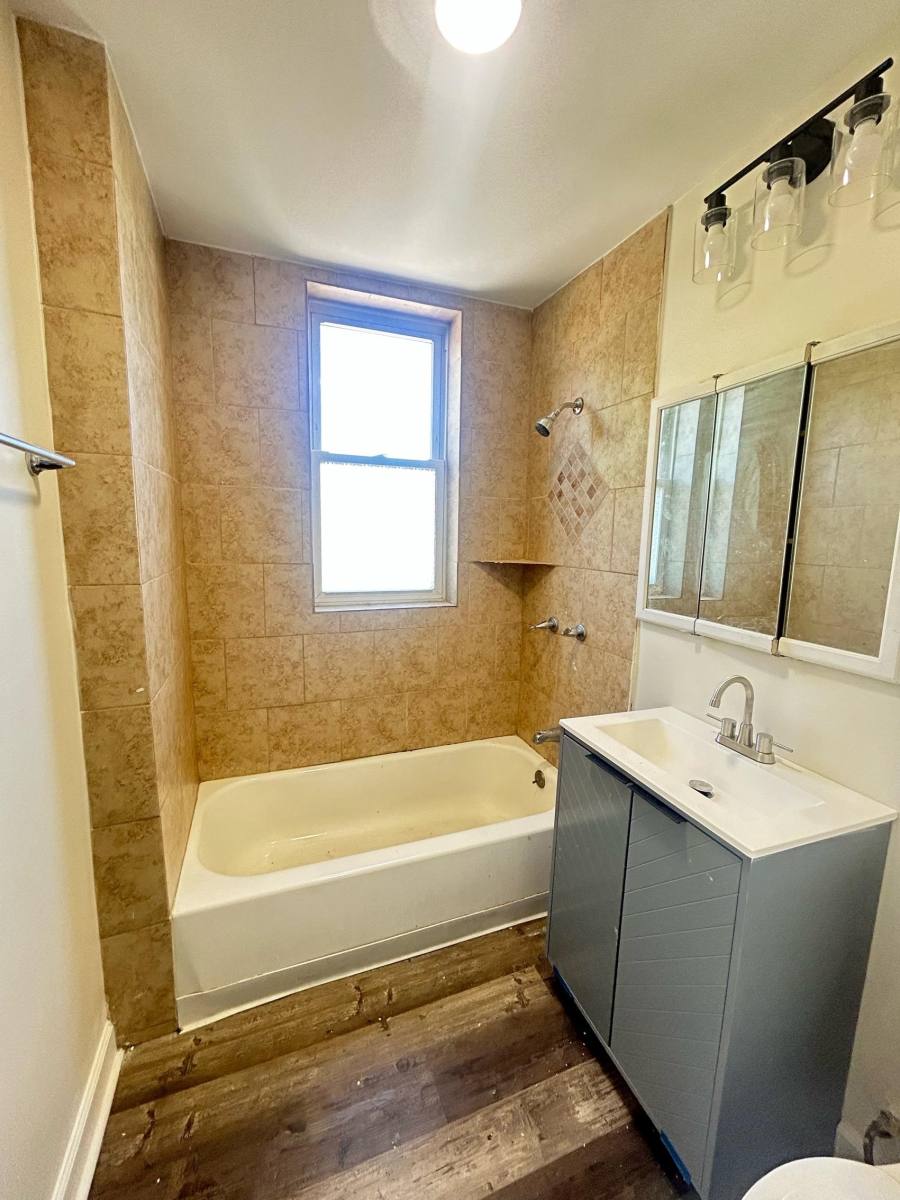 Apartment for rent at 6100 S Green St #841-3, Chicago, IL 60621