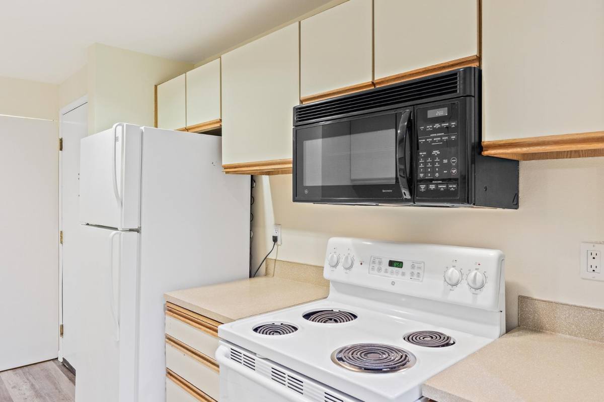 Apartment for rent at 1151 N 94th St, Seattle, WA 98103