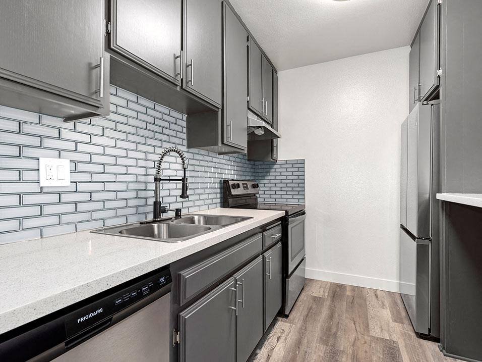 Apartment for rent at 14400 Chandler Blvd #102, Van Nuys, CA 91401
