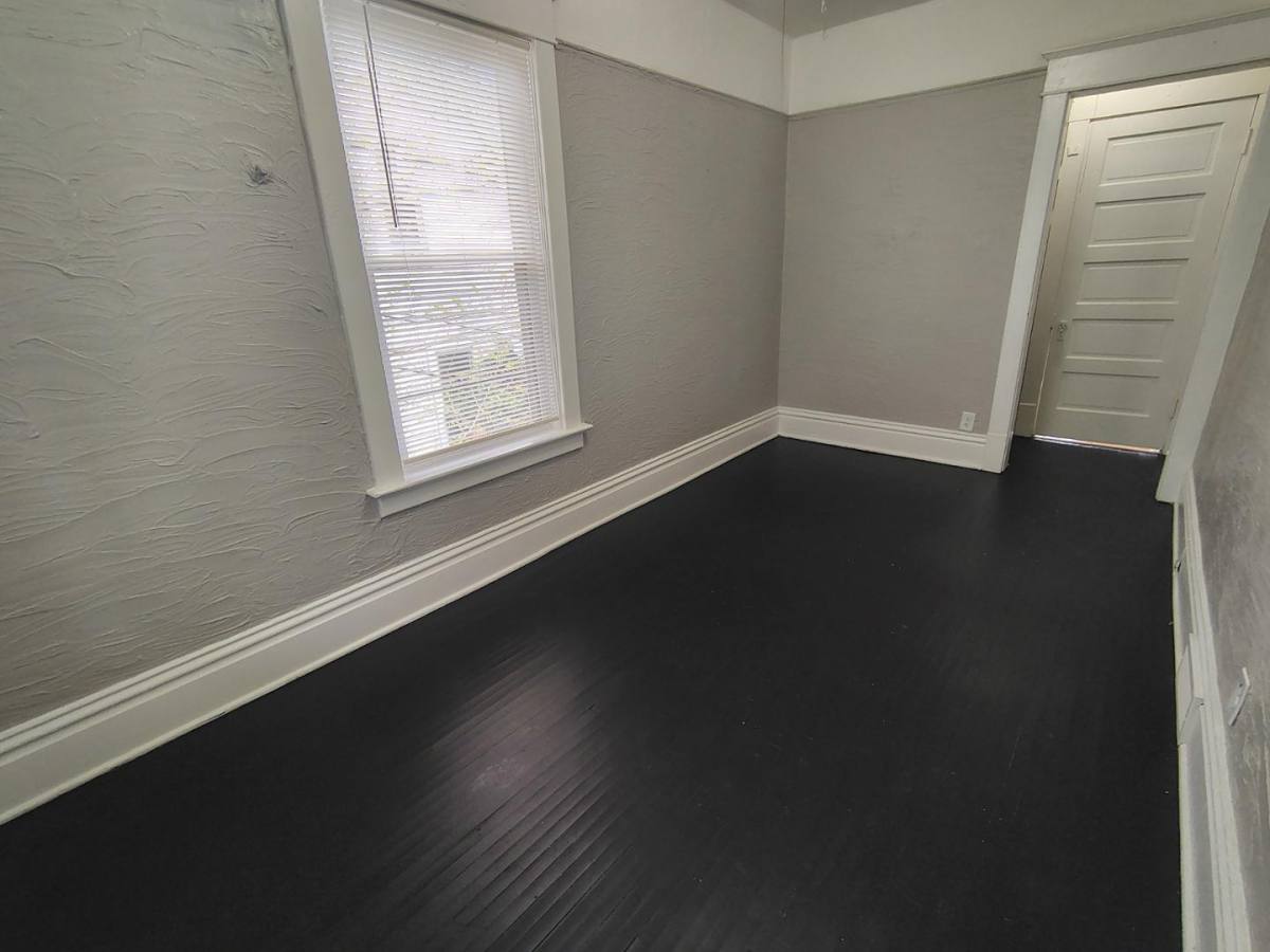 House for rent at 1112 Crosby St #2, Rockford, IL 61107