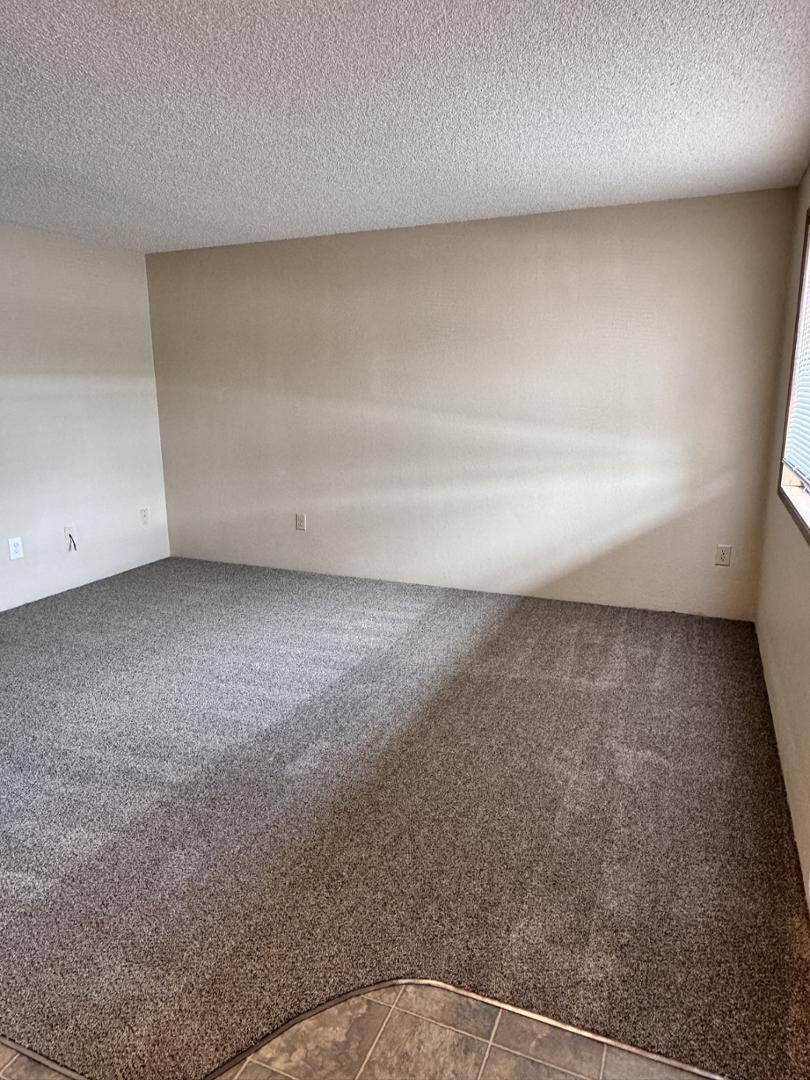Apartment for rent at 437 Hewitt Ave, Roseburg, OR 97470