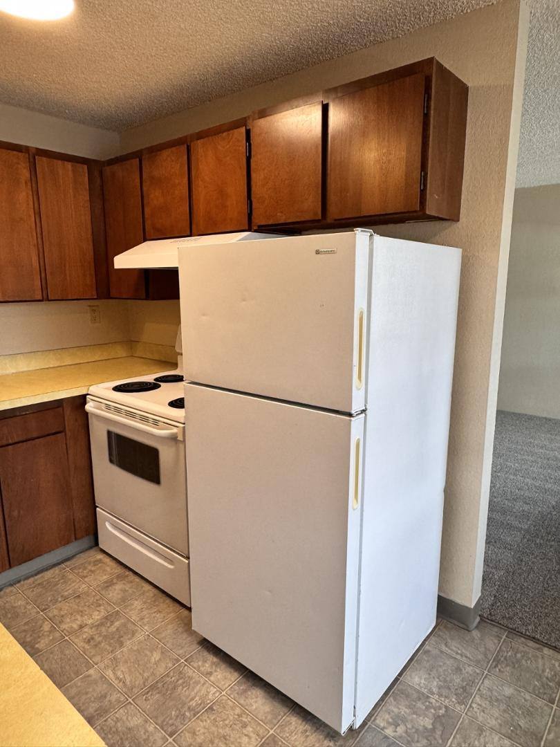 Apartment for rent at 437 Hewitt Ave, Roseburg, OR 97470