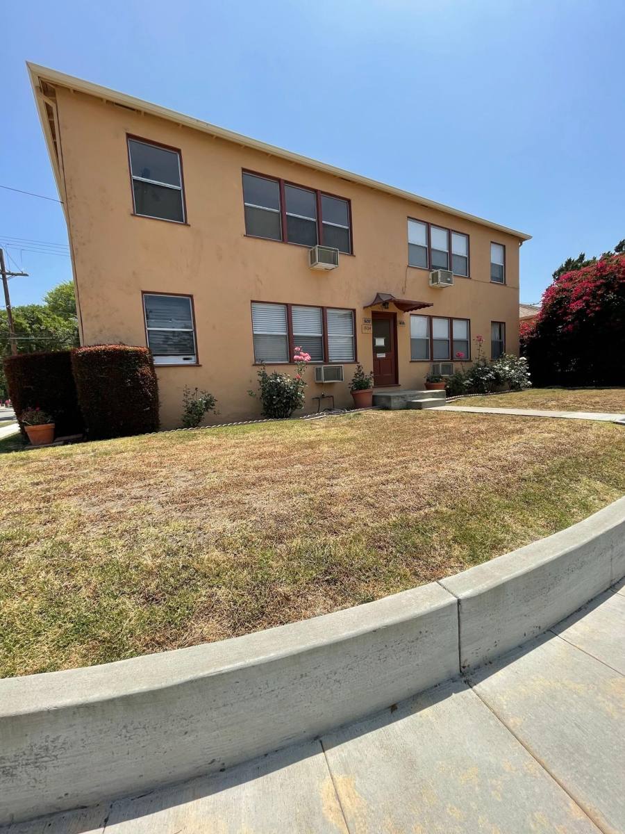 Apartment for rent at 1500 W Alameda Ave, Burbank, CA 91506