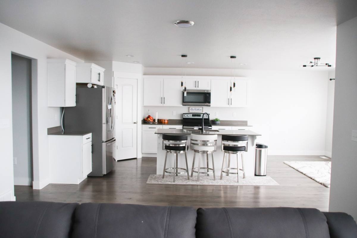 House for rent at 1531 W Stone Gate Dr, Saratoga Springs, UT 84045