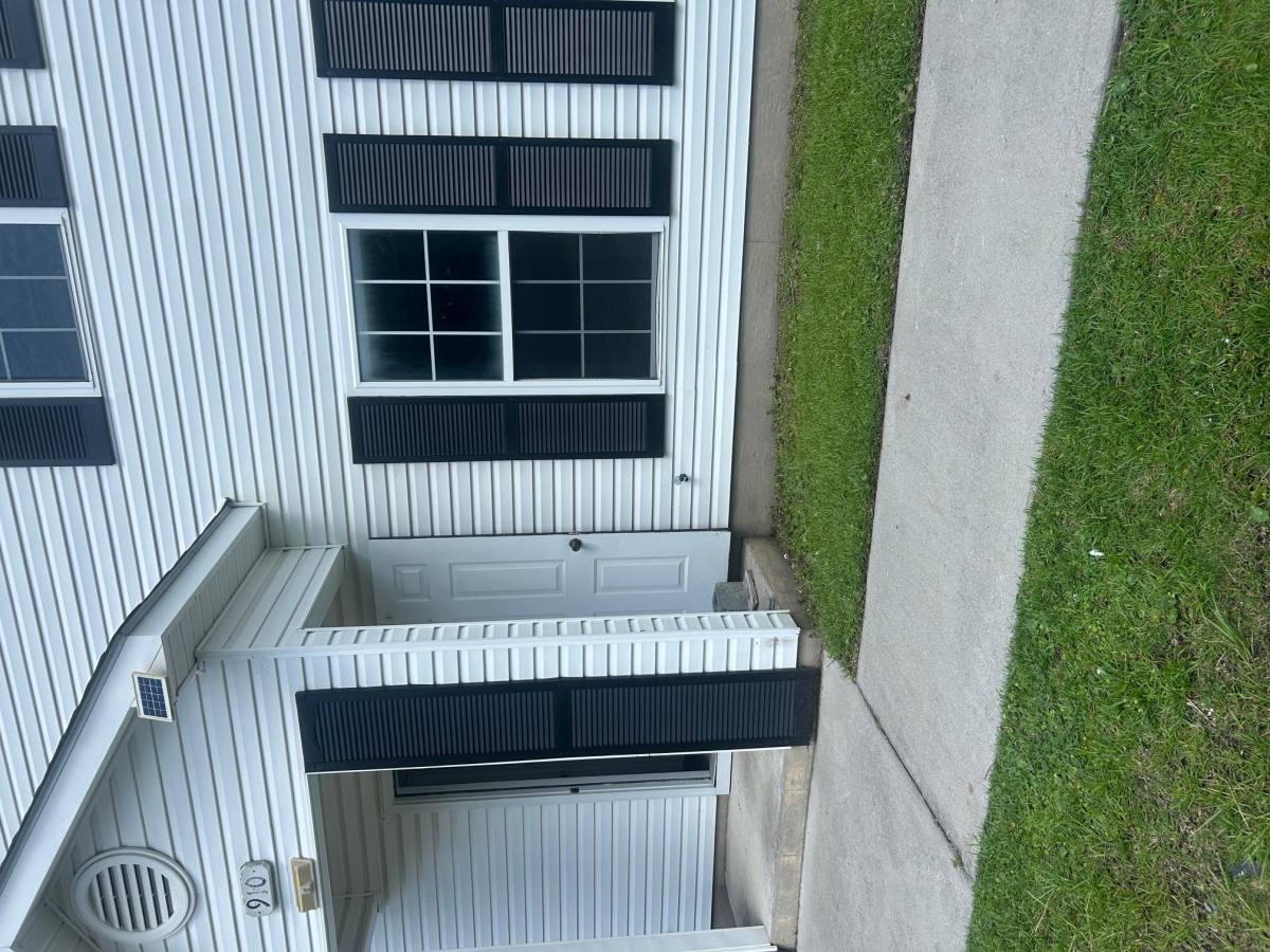 House for rent at Surfside Ocean Terrace, 910 S Poplar Dr #D, Myrtle Beach, SC 29575