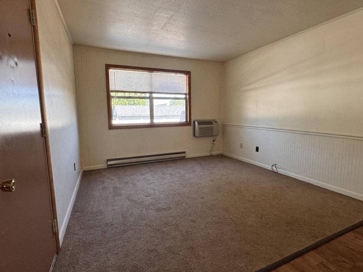 Apartment for rent at 1007 E Park St #12, Carbondale, IL 62901