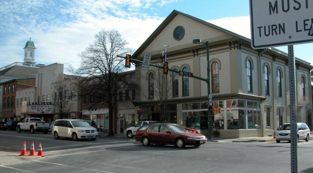 Apartment for rent at 46 - 54 W High St, Carlisle, PA 17013