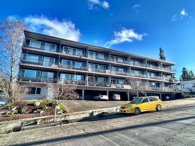 Apartment for rent at 1104 Pacific Ave, Bremerton, WA 98337