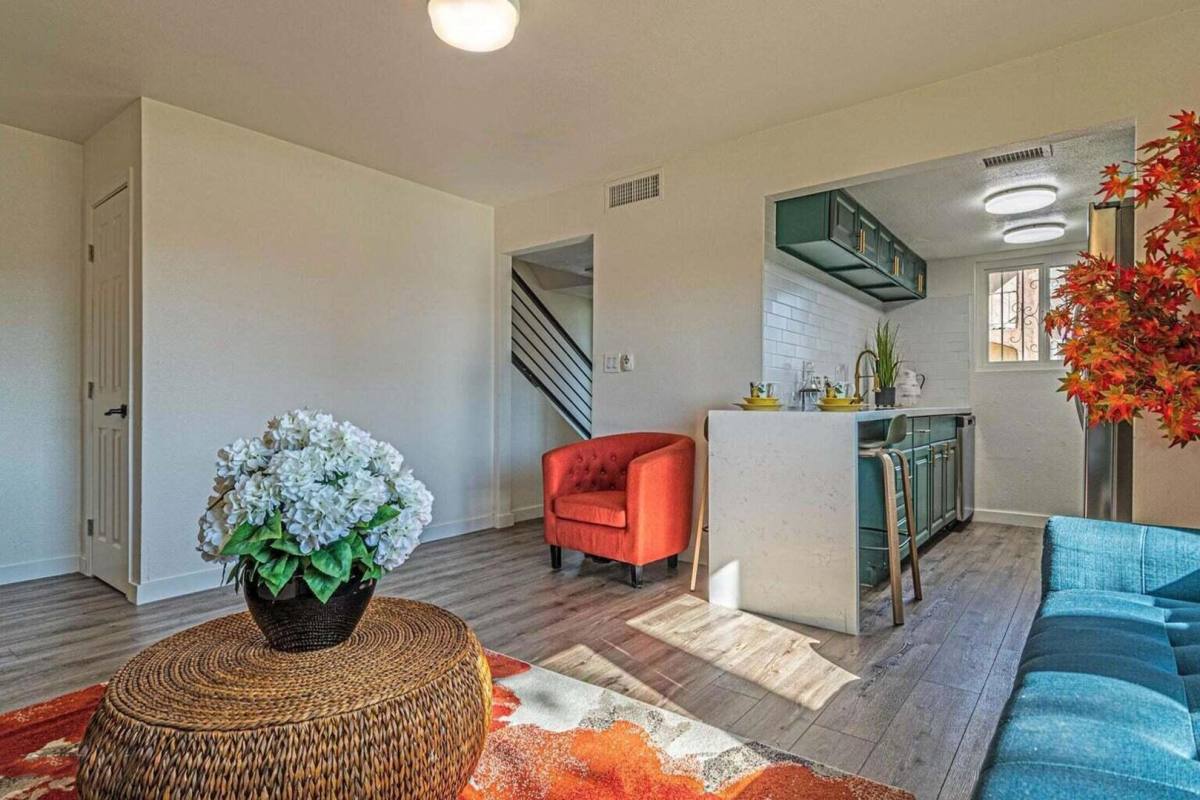 Townhouse for rent at 7126 N 19th Ave #180, Phoenix, AZ 85021