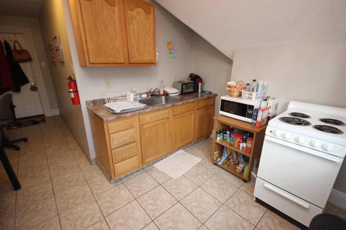 Apartment for rent at 308 N Neville St, Pittsburgh, PA 15213