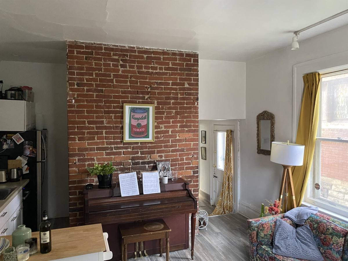 Apartment for rent at 314 Stratford Ave, Pittsburgh, PA 15232