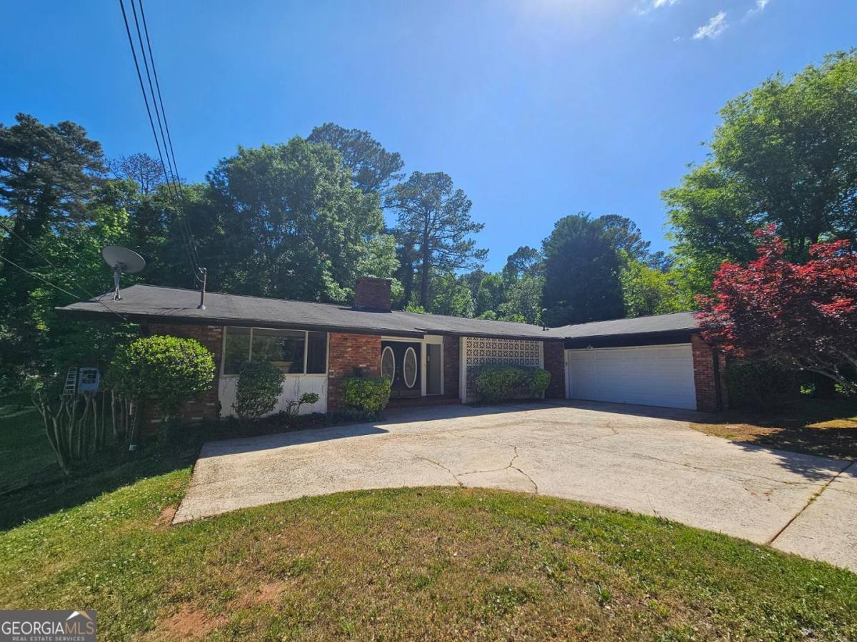 House for rent at 3543 Cloudland Dr, Stone Mountain, GA 30083