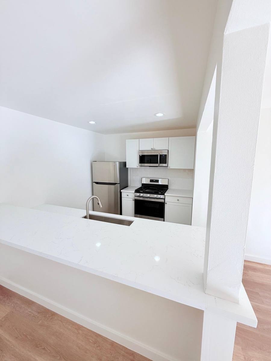 Apartment for rent at 1625 Laguna St #3, Santa Barbara, CA 93101