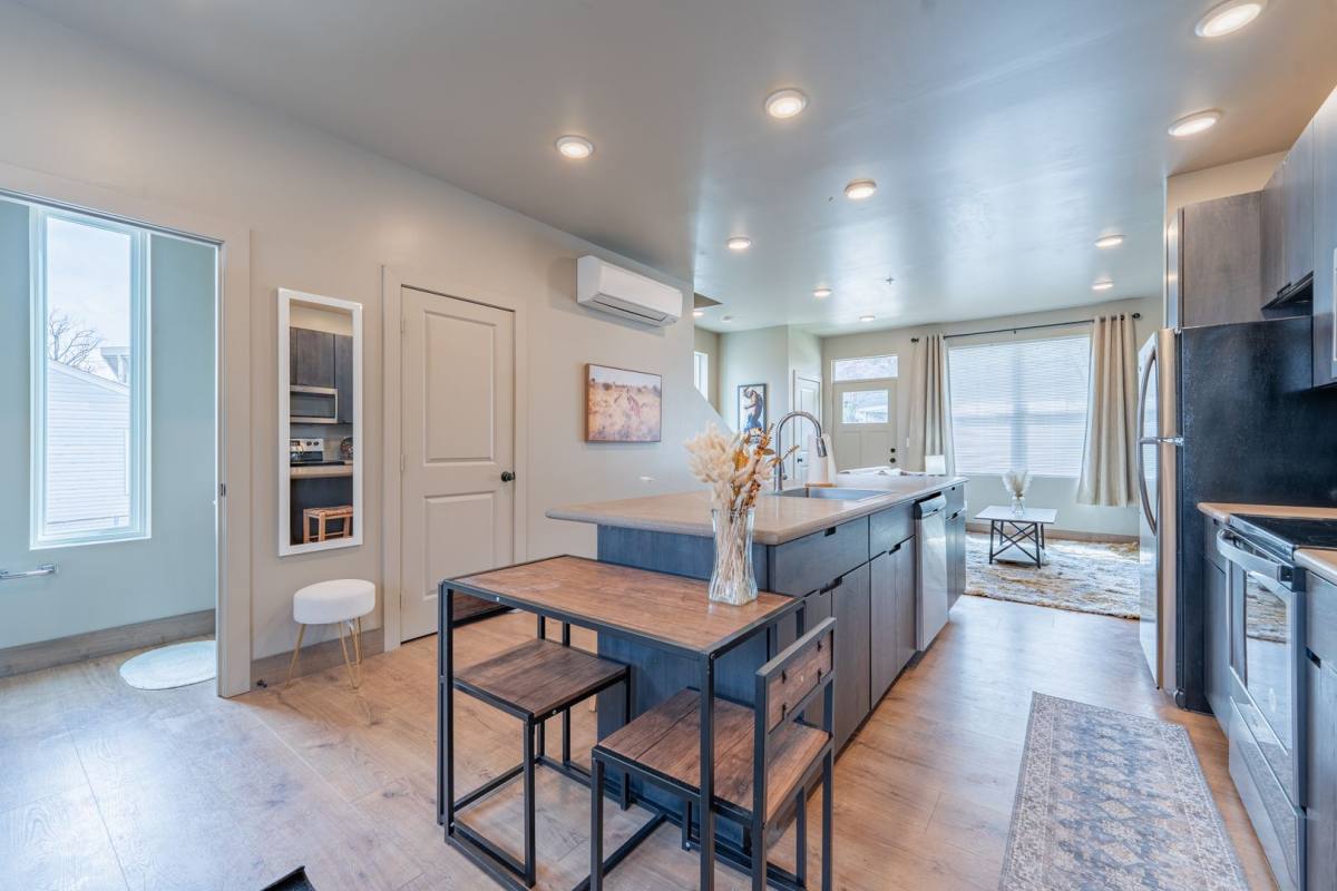 Townhouse for rent at 403 E 20th St, Bloomington, IN 47408