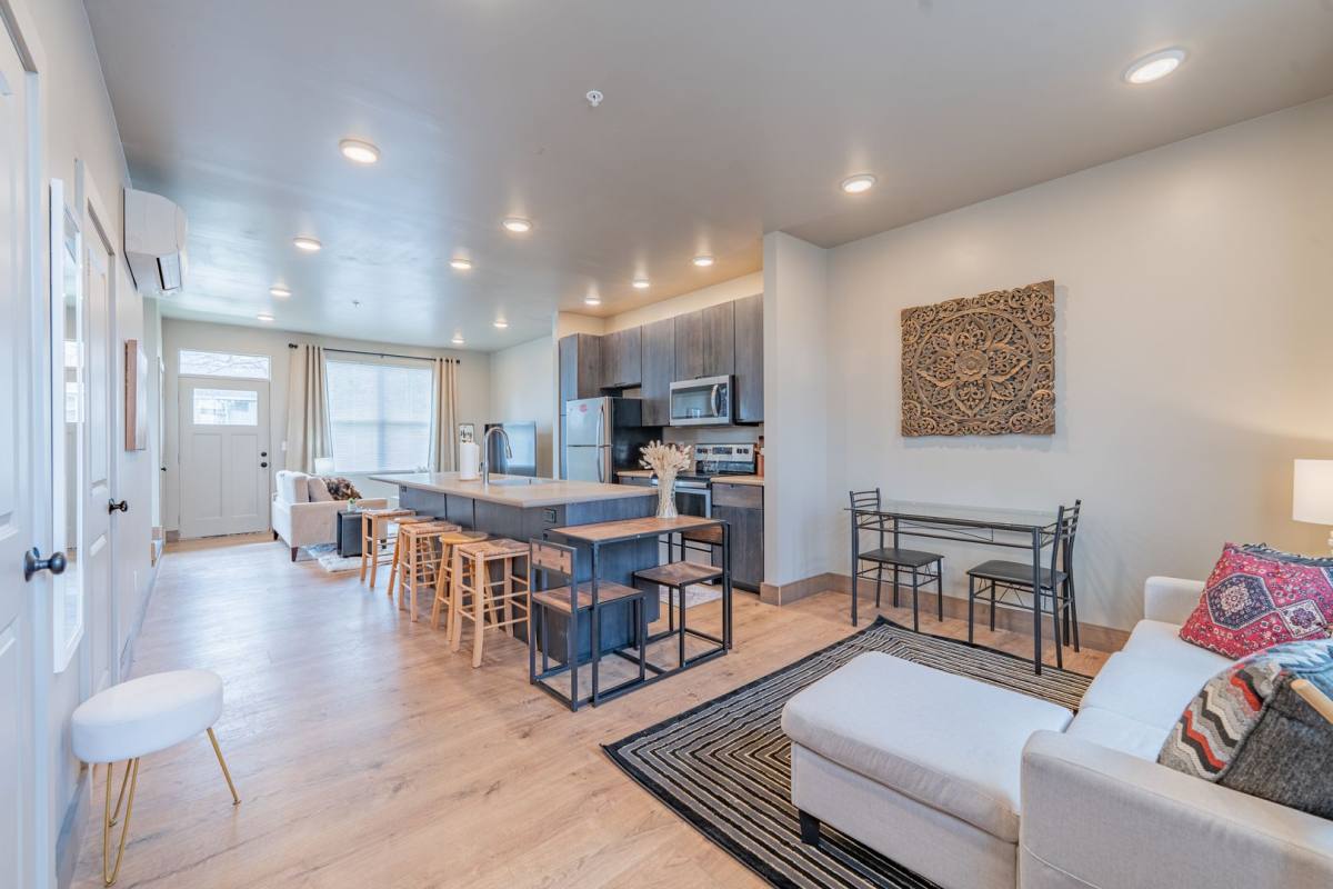 Townhouse for rent at 403 E 20th St, Bloomington, IN 47408