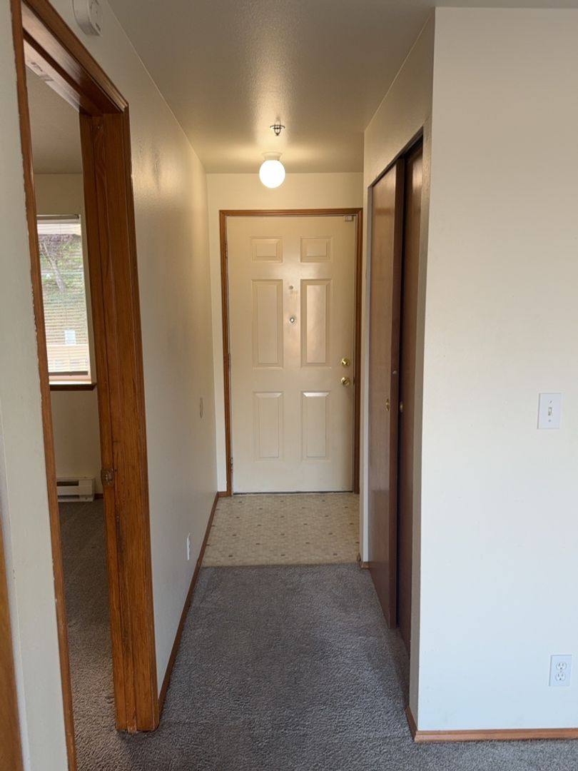 Apartment for rent at 965 N Garden St, Bellingham, WA 98225