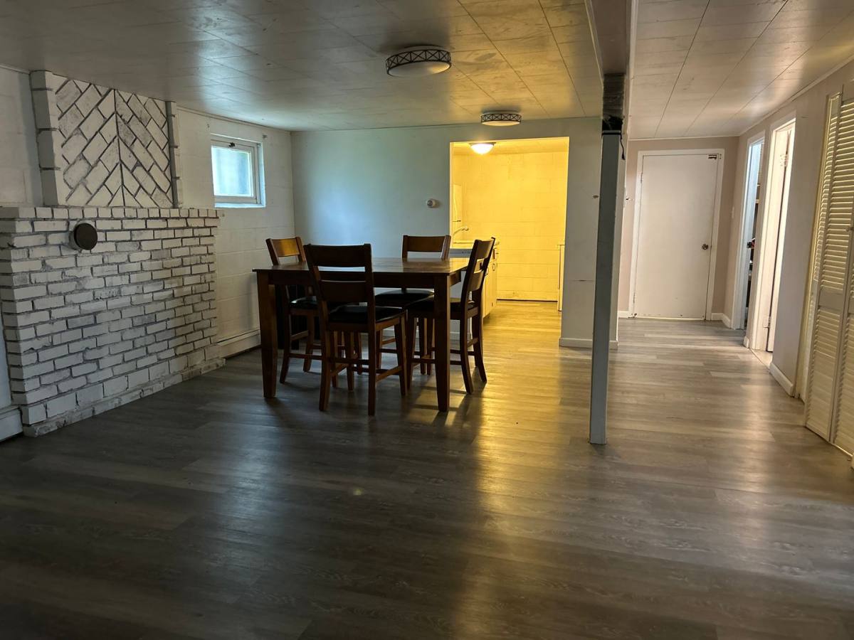 Apartment for rent at 967 Pleasant Lane, Dickinson, ND 58601