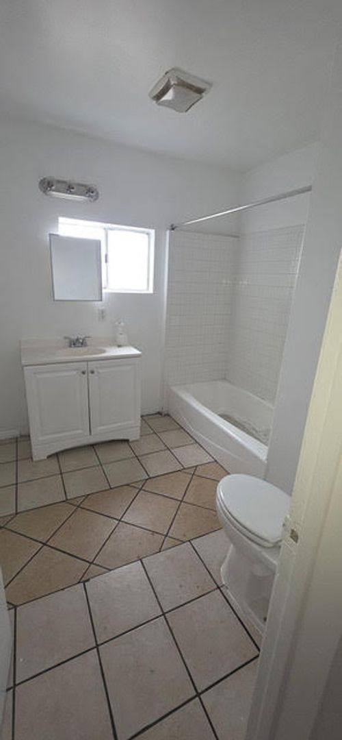 Apartment for rent at 4914 St Elmo Dr, Los Angeles, CA 90019