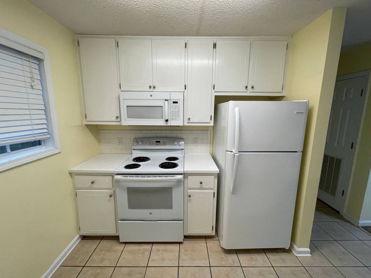Townhouse for rent at 100 Woodmere Dr, Enterprise, AL 36330