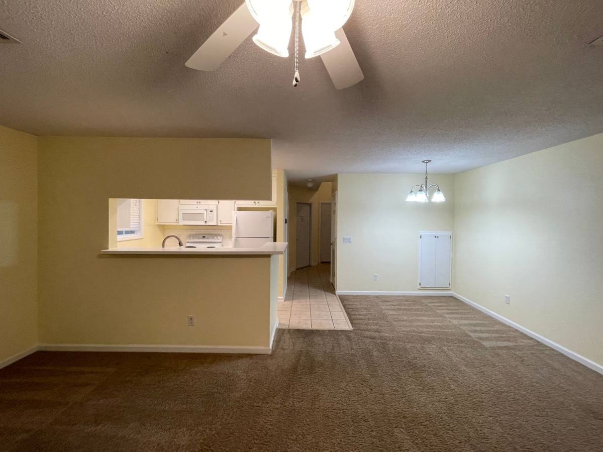 Townhouse for rent at 100 Woodmere Dr, Enterprise, AL 36330