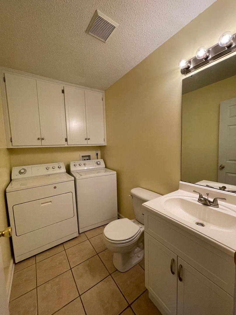 Townhouse for rent at 100 Woodmere Dr, Enterprise, AL 36330
