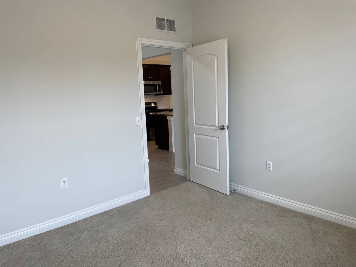 Apartment for rent at 54342 Calusa, Utica, MI 48316