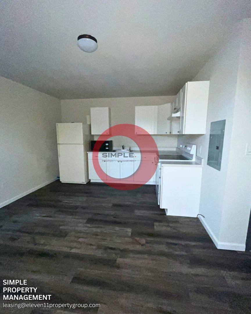 Apartment for rent at 385 W Lancaster Ave, Downingtown, PA 19335