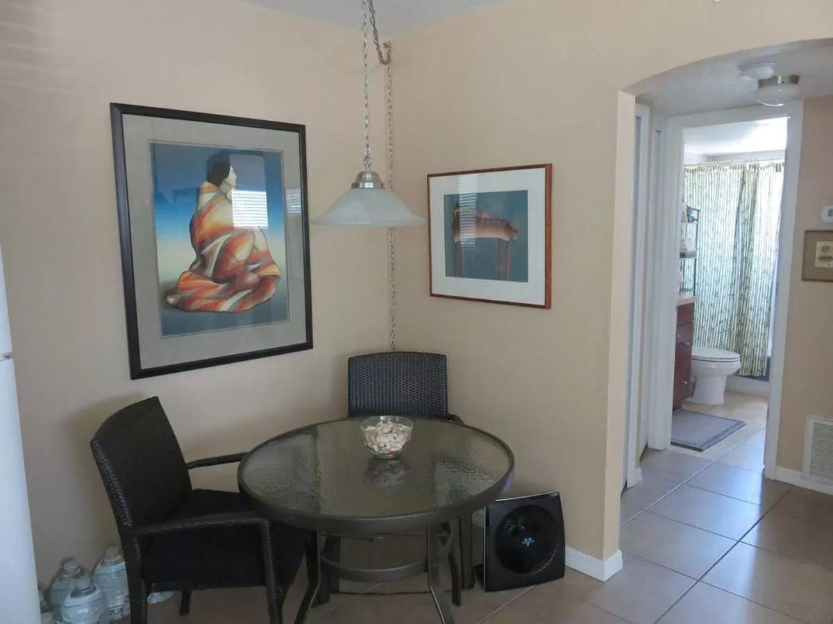 Apartment for rent at 2054 Arlington St, Sarasota, FL 34239
