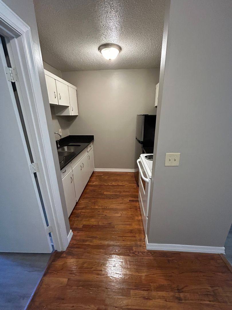 Apartment for rent at 500 E Park St, Kansas City, KS 66106