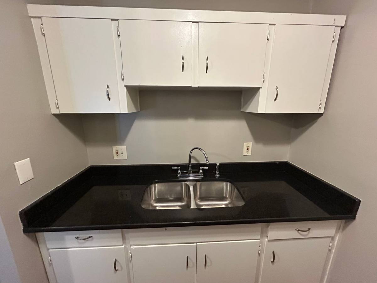 Apartment for rent at 500 E Park St, Kansas City, KS 66106