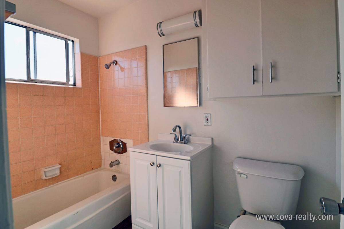 Apartment for rent at 500 Cuesta Del Mar Dr, Oxnard, CA 93033