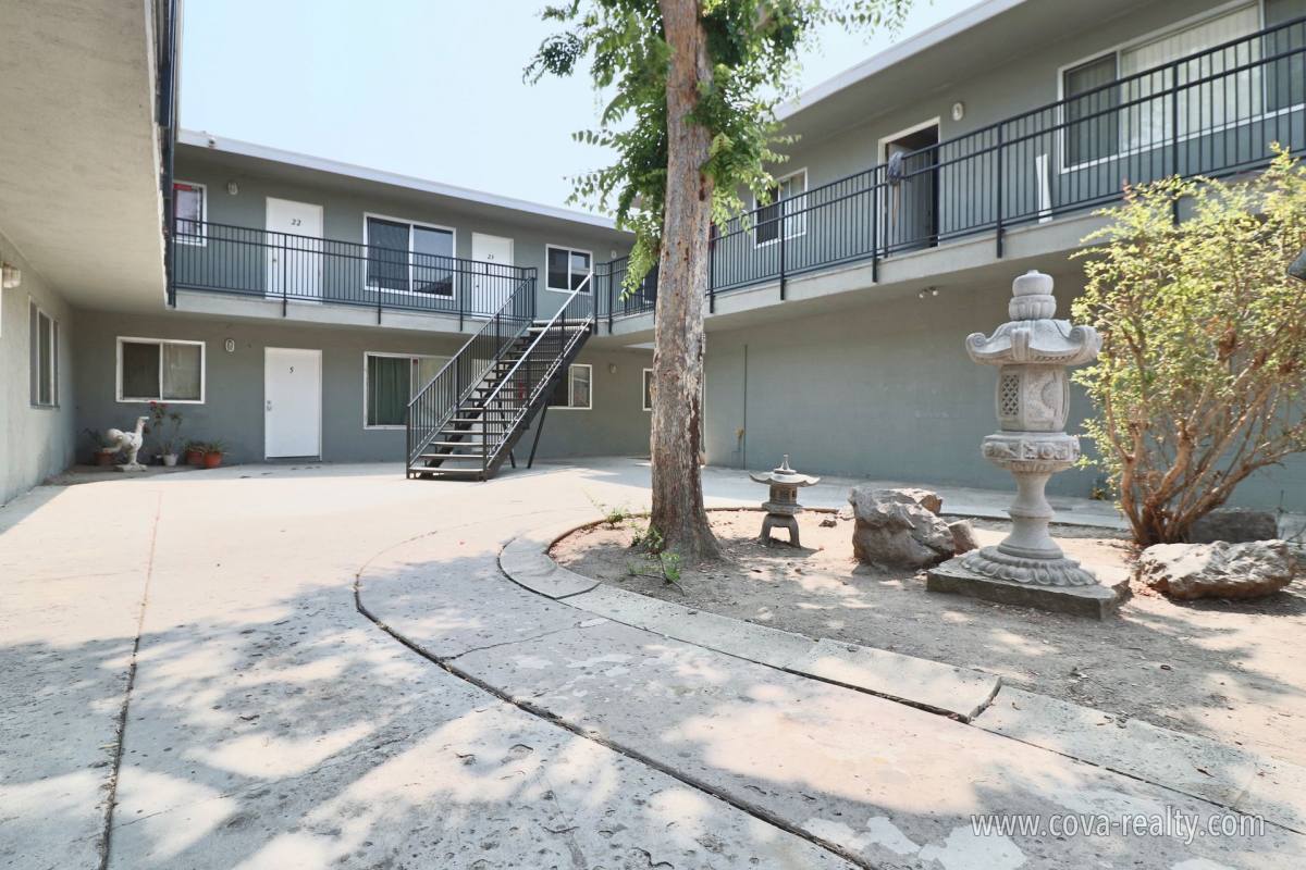 Apartment for rent at 500 Cuesta Del Mar Dr, Oxnard, CA 93033