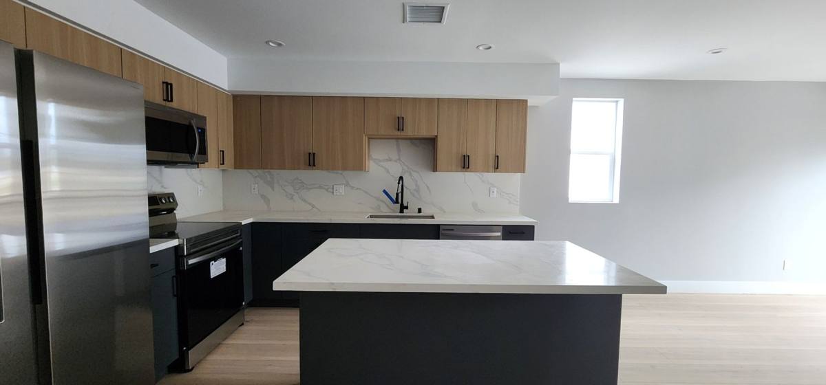 Townhouse for rent at 5729 N Klump Ave, North Hollywood, CA 91601