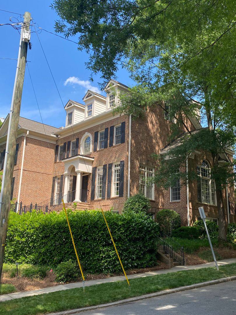 Townhouse for rent at 529 Queens Rd, Charlotte, NC 28207
