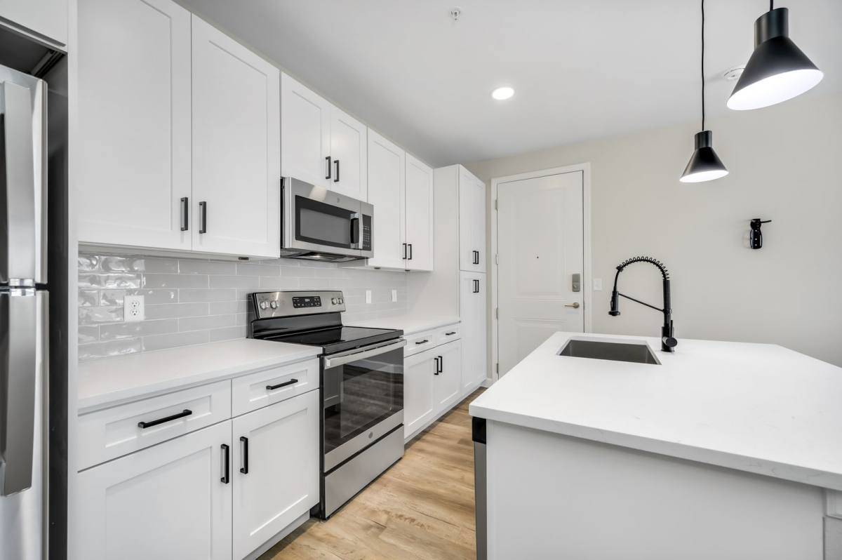 Apartment for rent at 700 3rd Ave S, Saint Petersburg, FL 33701