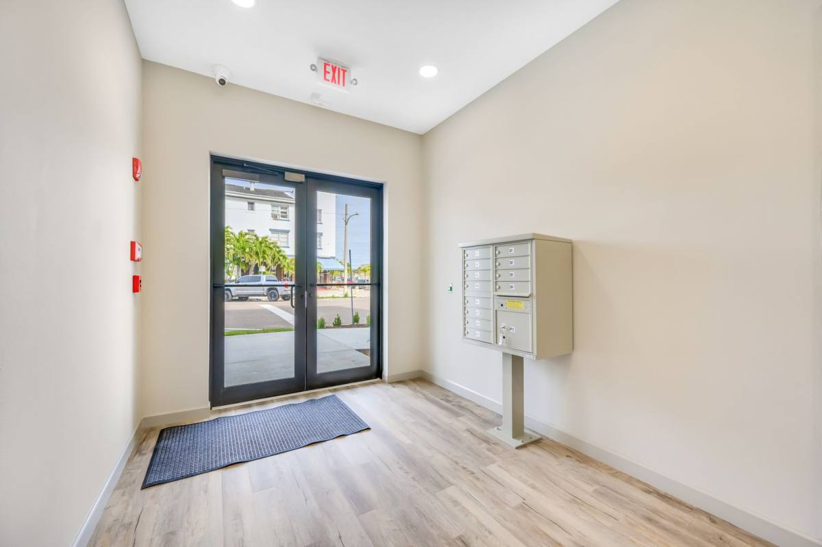 Apartment for rent at 700 3rd Ave S, Saint Petersburg, FL 33701