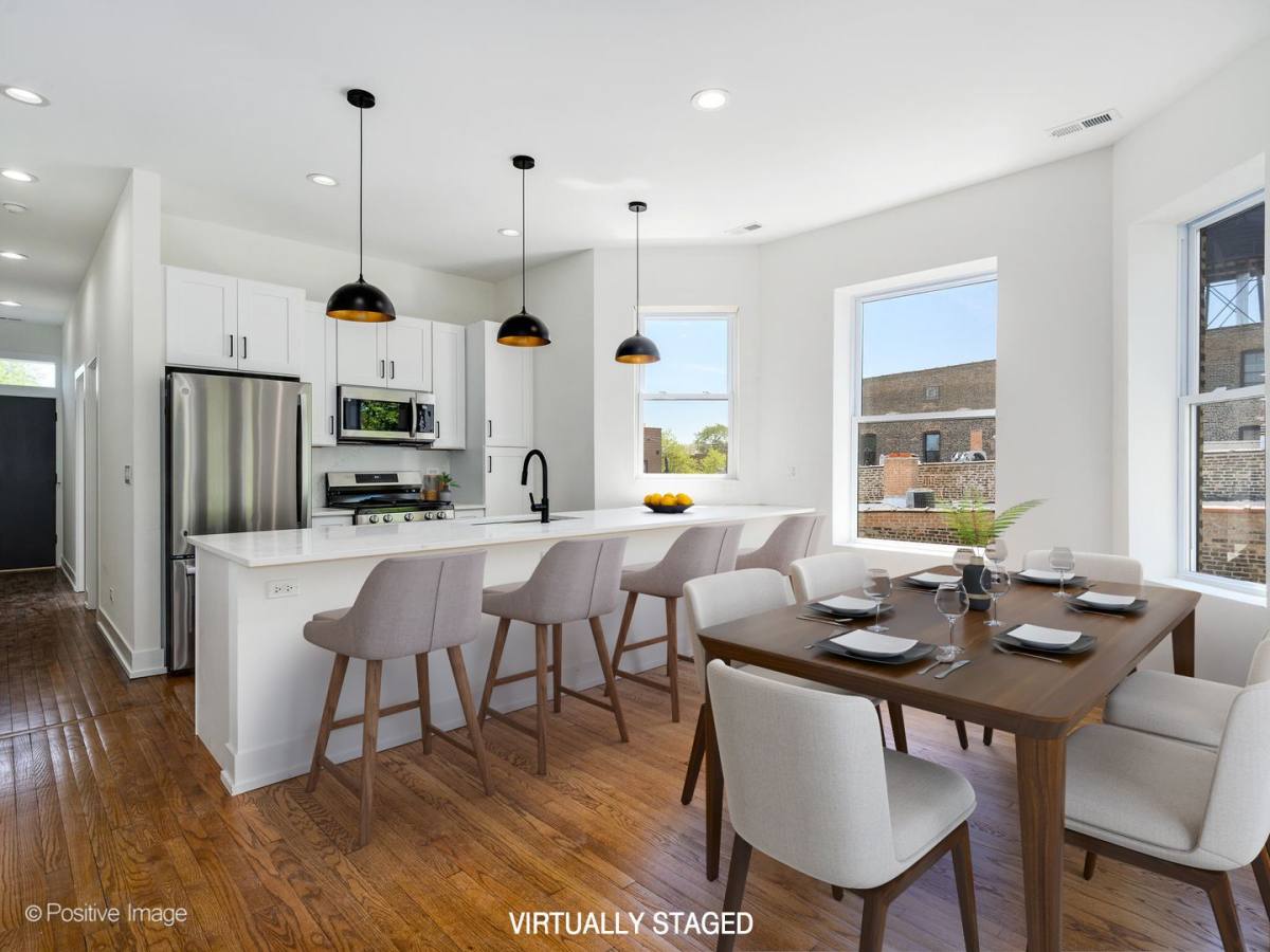 Apartment for rent at 1633 N Francisco, Chicago, IL 60647