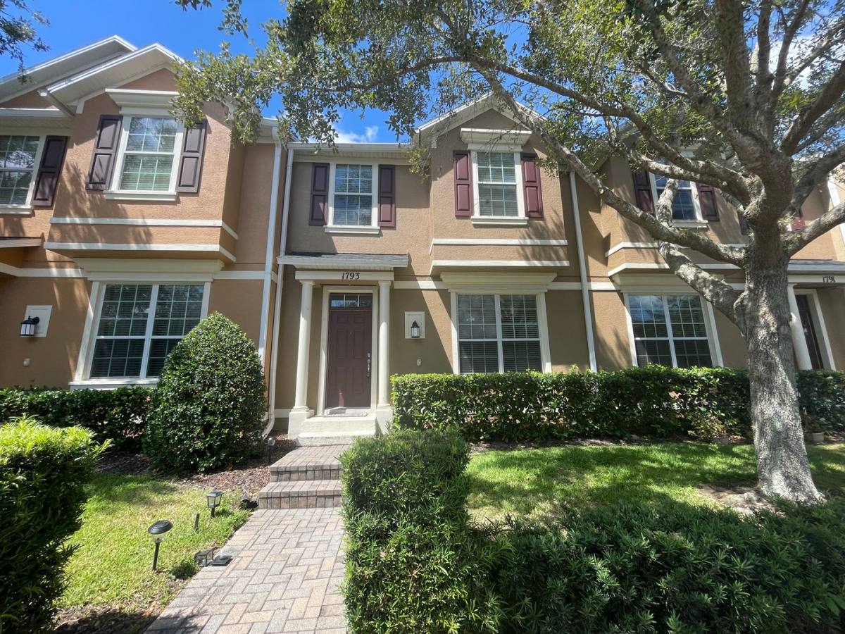 Townhouse for rent at 1793 Grand Rue Dr, Casselberry, FL 32707