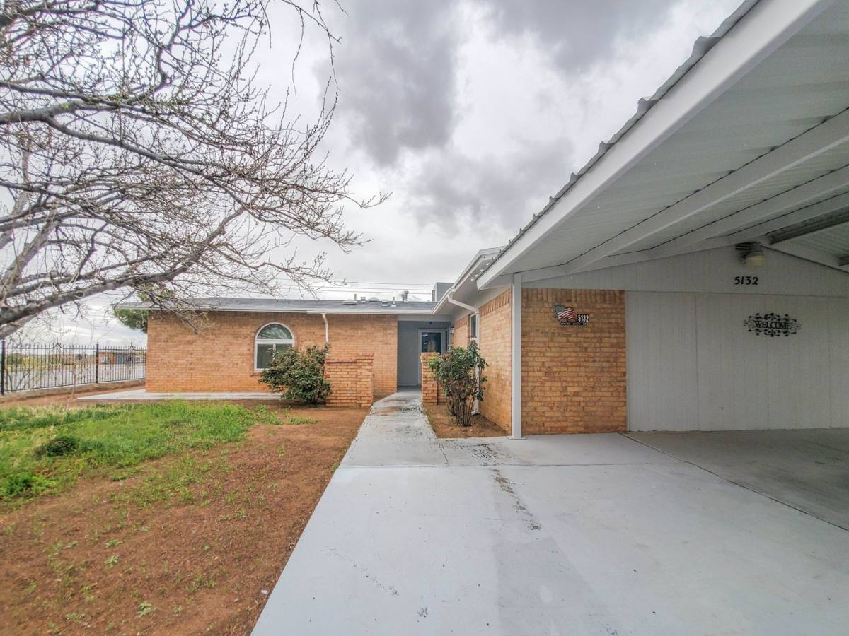 House for rent at 5132 Round Rock Dr, El Paso, TX 79924