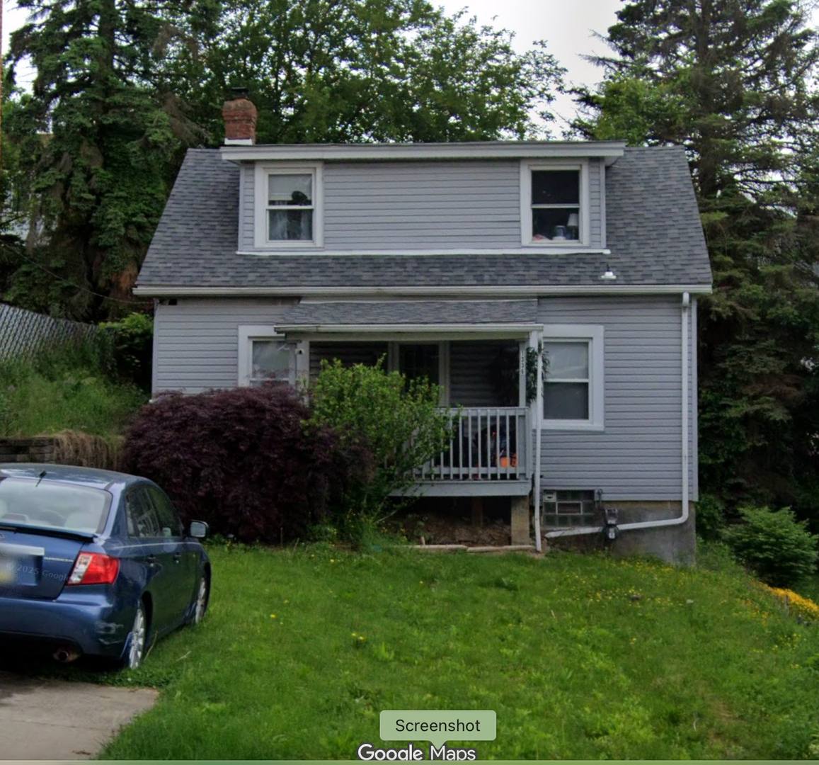 House for rent at 1336 Fallowfield Ave, Pittsburgh, PA 15216