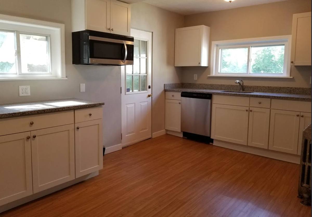 House for rent at 1336 Fallowfield Ave, Pittsburgh, PA 15216